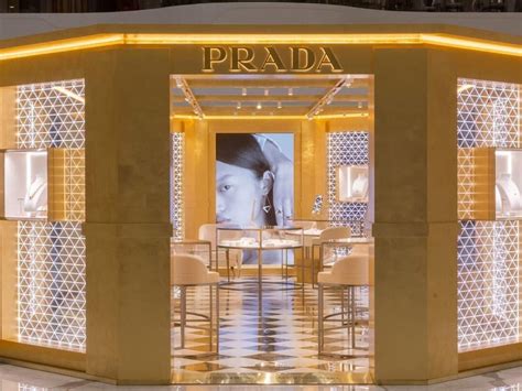 prada marketing strategy 2024